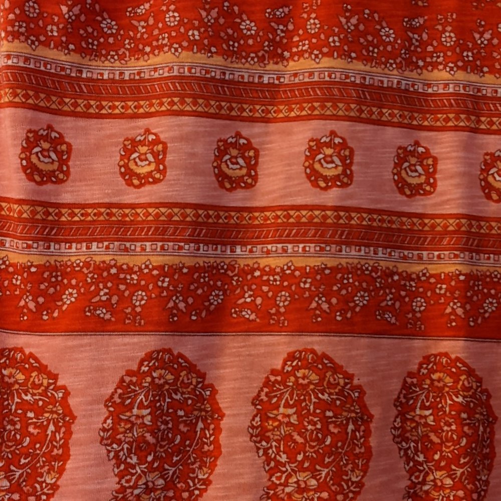 C&C California Reddish Orange Boho Floral & Paisley Print Knit Soft Top SZ S NWT - Picture 3 of 10